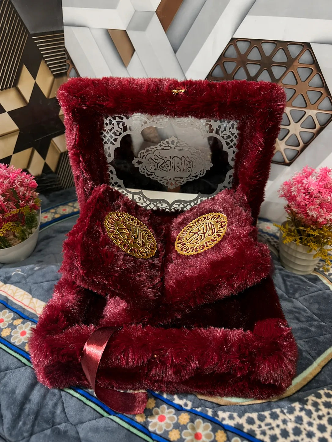 Nooré Luxe — Premium Fur Quran Gift Set